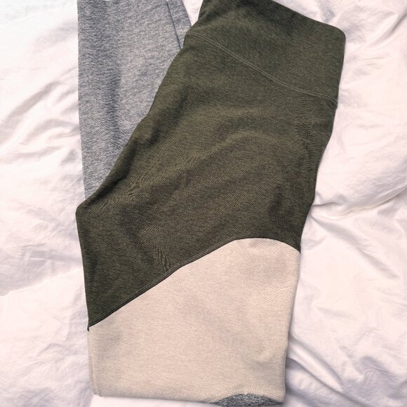 OUTDOOR VOICES | Springs 7/8 Legging Tea Tree/Oatmeal/Ash M - Picture 3 of 7